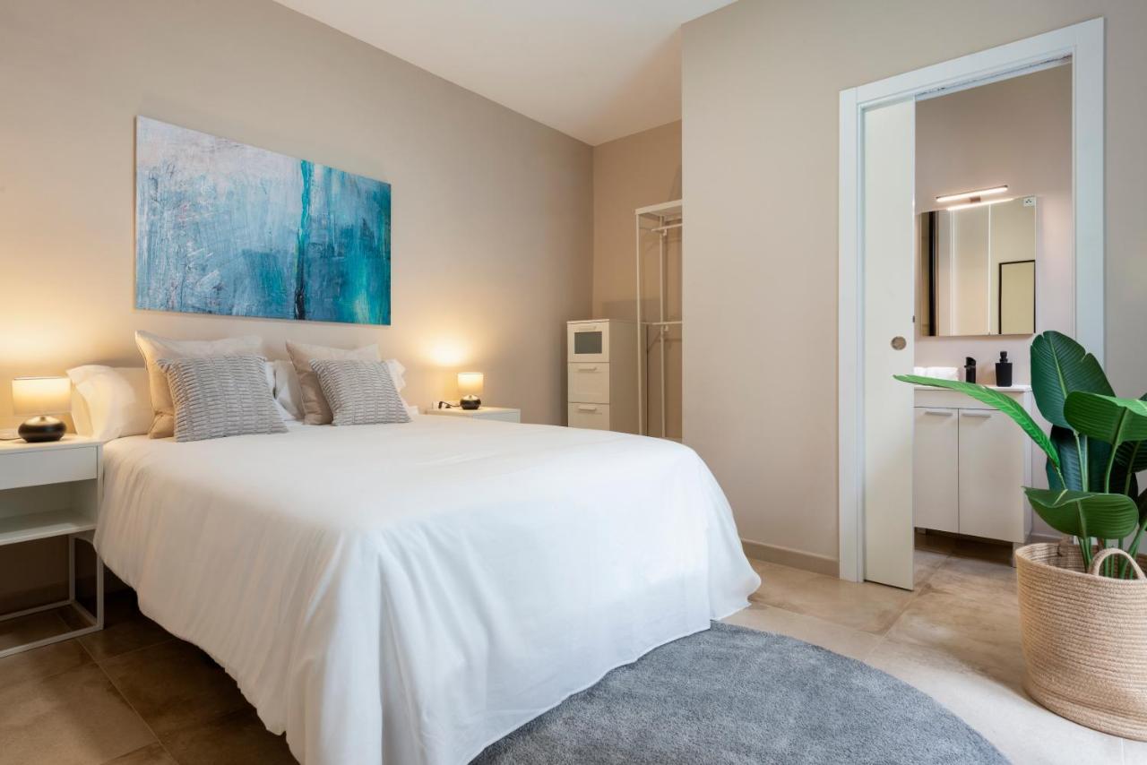 Rivero Suite Apartments เซบีญา ภายนอก รูปภาพ