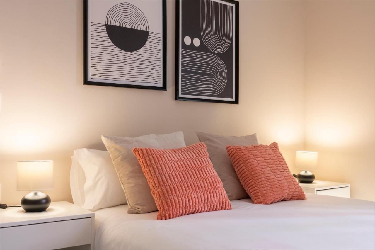 Rivero Suite Apartments เซบีญา ภายนอก รูปภาพ